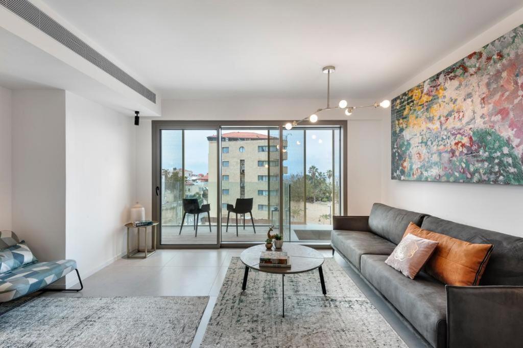 Yefet - By Beach Apartments Tlv Tel Aviv Exterior photo