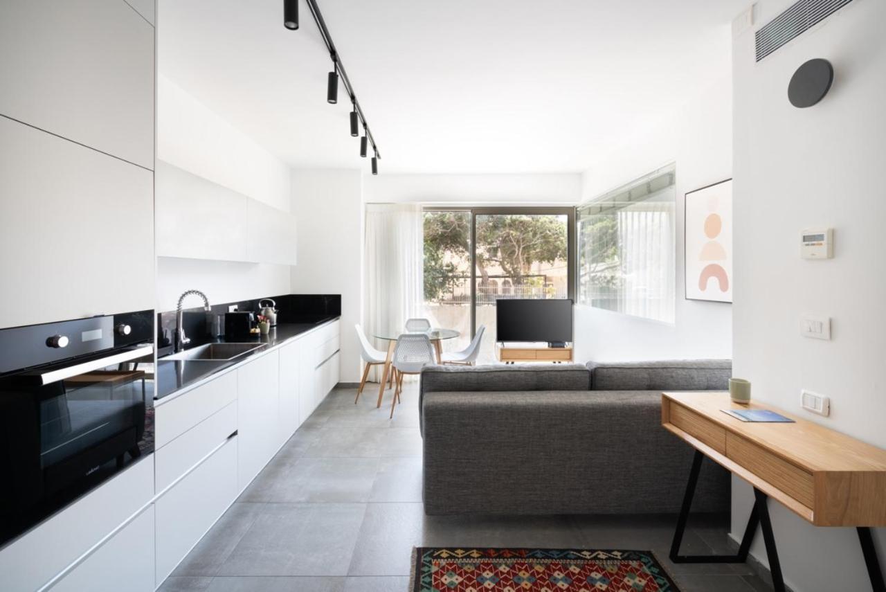 Yefet - By Beach Apartments Tlv Tel Aviv Exterior photo